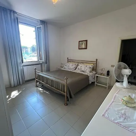 Tina Centro Apartmán Pesaro