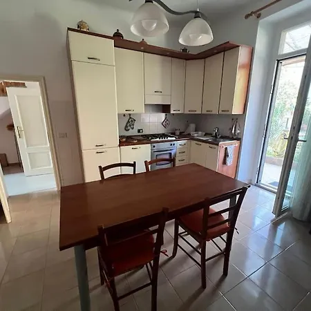 Tina Centro * Pésaro